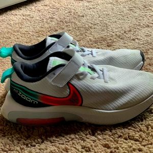Nike - Boys sneakers - EUC
